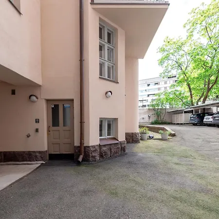 2ndhomes Exclusive In Ullanlinna With 4br Private Retreat